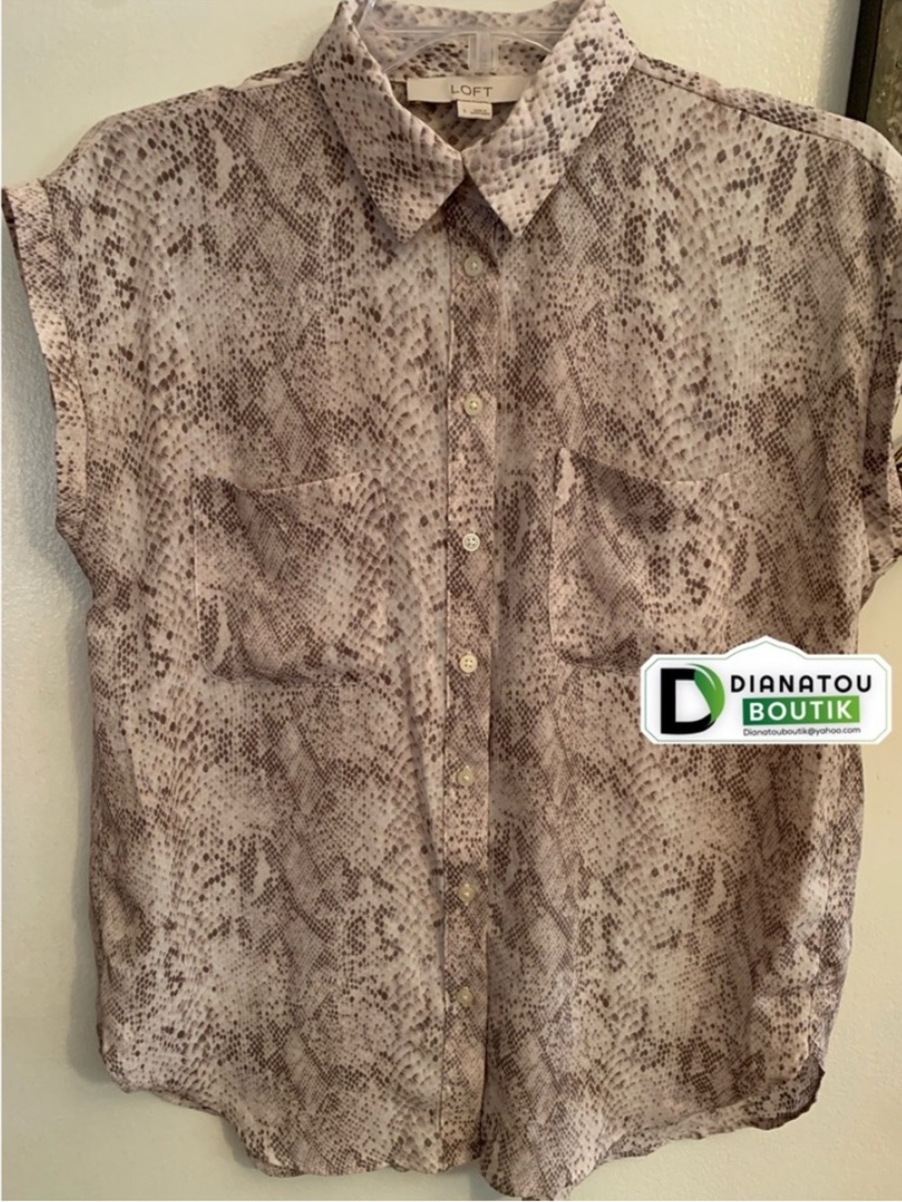 LOFT Neutral Snake-Print Short Sleeve Button-Up Blouse -Size S